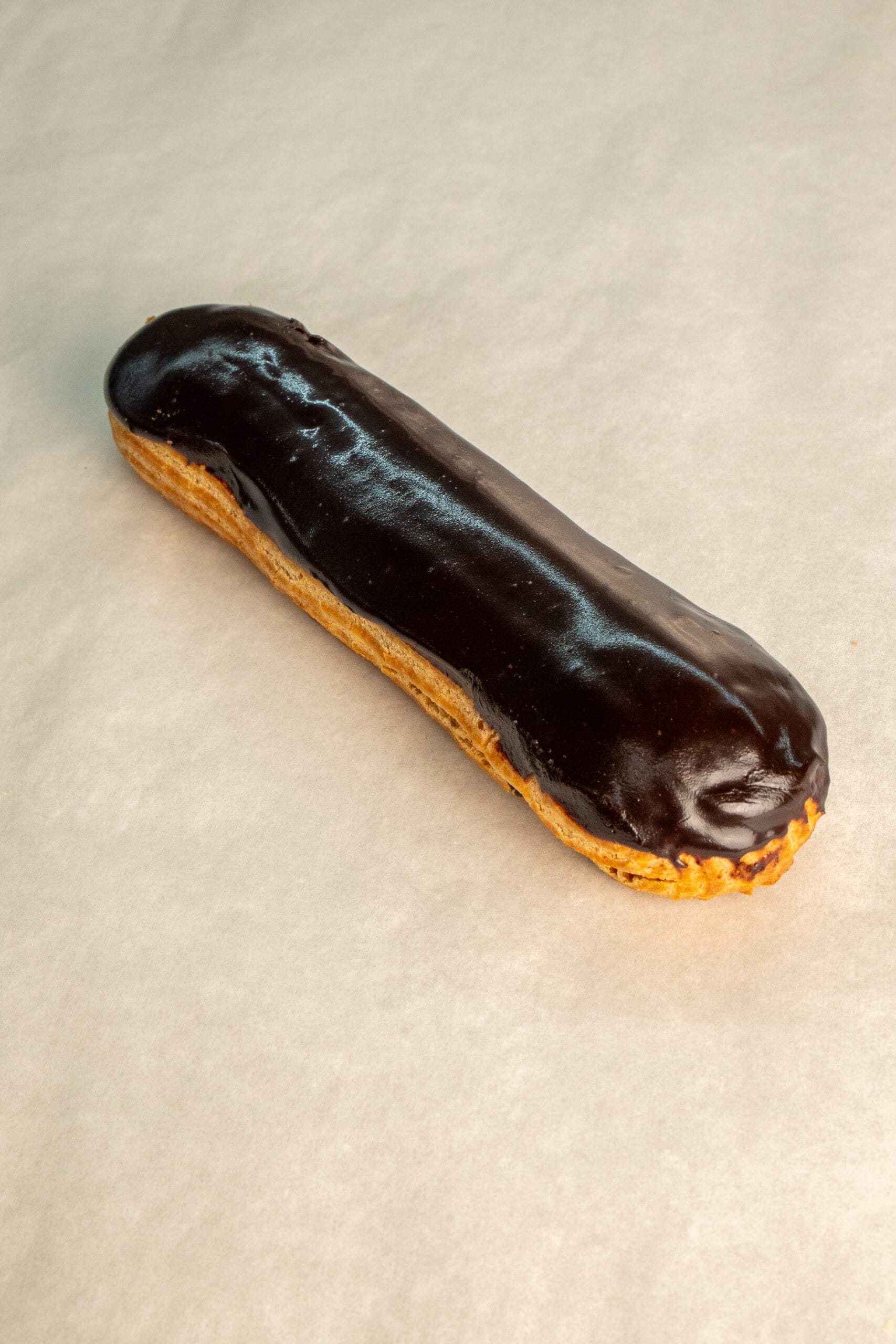 Éclair au chocolat